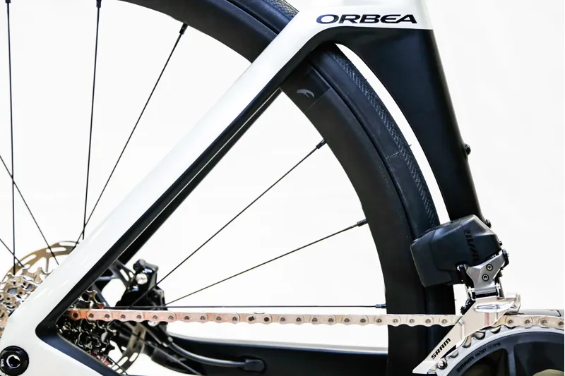 2022 Orbea Orca Aero M31eLTD PWR Men Carbon Road bike in Silvergreen-4